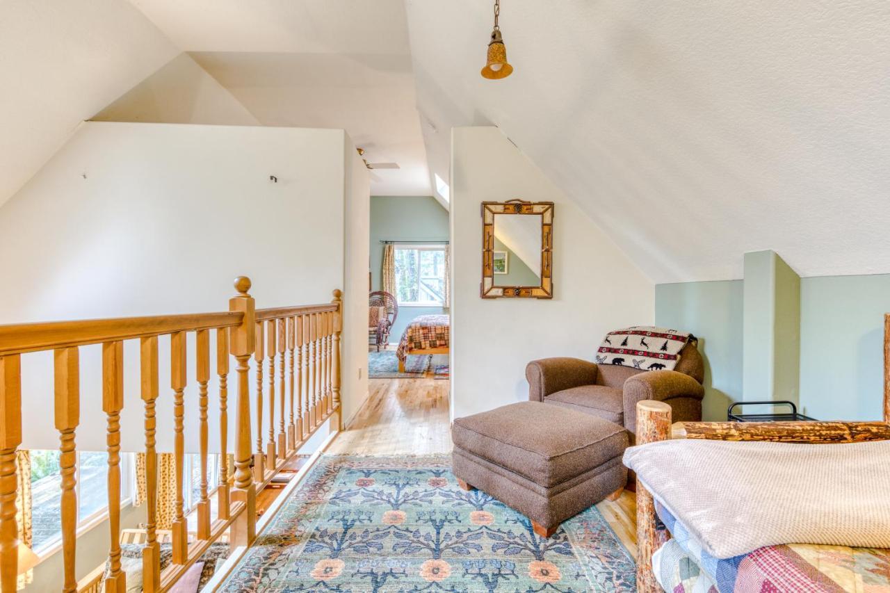 Roaring River Retreat Welches エクステリア 写真